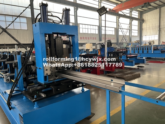 1 Tahun Plc Control Cz Purlin Roll Forming Machine Untuk Ketebalan 3mm
