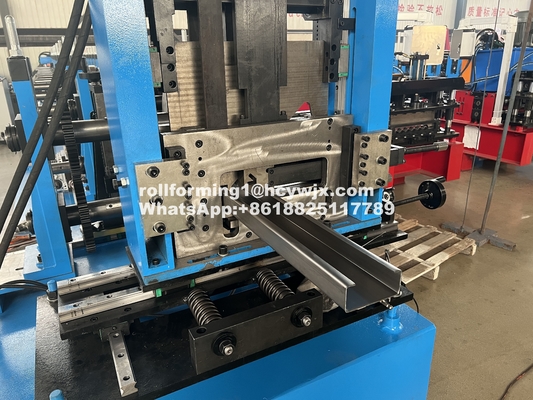 1 Tahun Plc Control Cz Purlin Roll Forming Machine Untuk Ketebalan 3mm