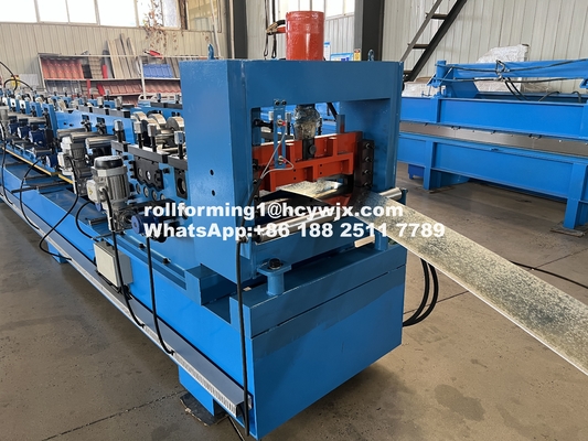 Galvanized Steel Chain Drive Otomatis CZ Purlin Roll Forming Machine 14-18 Stasiun 1.2-1.8mm