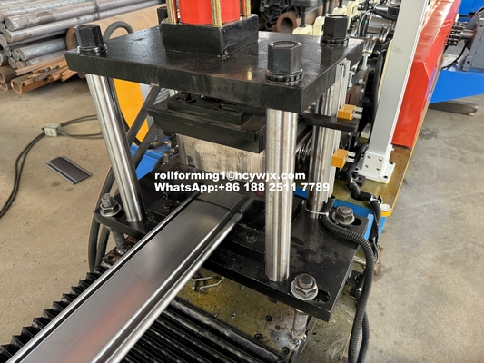 6.5mx1mx1.4m Roller Door Roll Forming Machine Untuk Profil Khusus Dan Berbagai Lebar