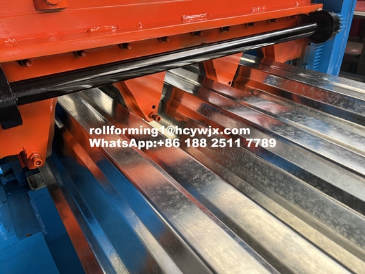 Papan bantalan beban yang dapat diandalkan T153-40L-840 Decking Floor Roll Forming Machine akurat