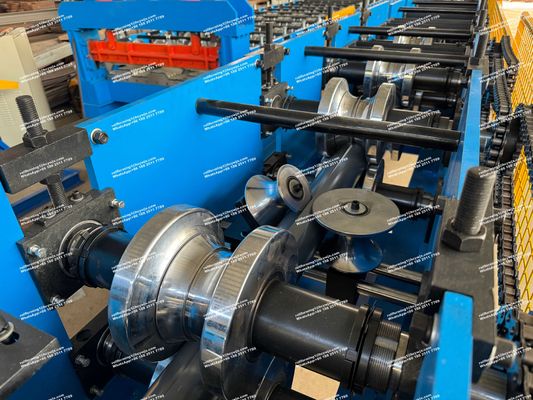 Rainspout Downspout Roll Forming Machine Hydraulic Cutting 100mm Atau Diameter Disesuaikan