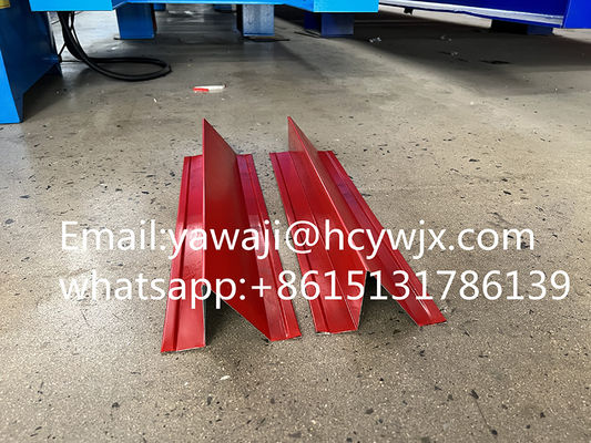 Presisi Tinggi Ridge Cap Roll Forming Machine Cold Roll Forming Equipment Dalam 1.00mm