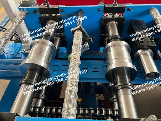 PLC dikendalikan Spandrel Color Coated Wall Panel Roll Forming Machine dengan ketebalan 0,3-0,6mm dan 15 baris Rollers