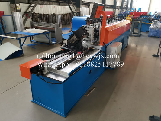 Non Stop Cutting U Section Stud Forming Machine Untuk Ketebalan 0.3mm