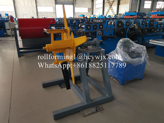 Non Stop Cutting U Section Stud Forming Machine Untuk Ketebalan 0.3mm